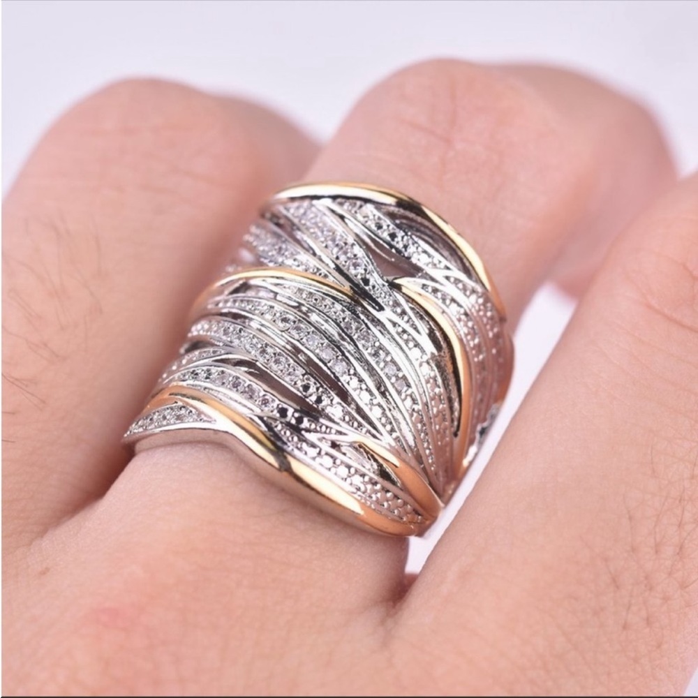 New Two Tone Luxury 925 Silver Beautiful Diamond Ring - Picture 6 of 6